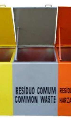 Caçamba estacionária Caçamba estacionária