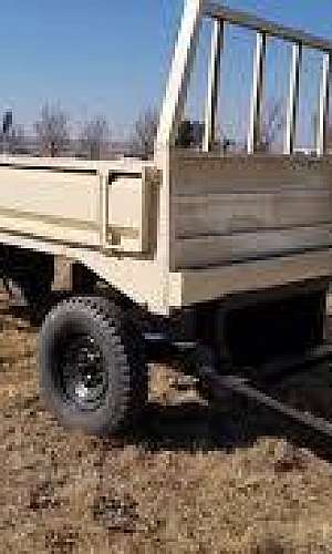 Carreta agrícola basculante a venda Carreta agrícola basculante a venda