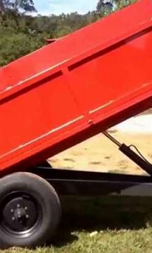 Carreta agrícola basculante hidráulica Carreta agrícola basculante hidráulica