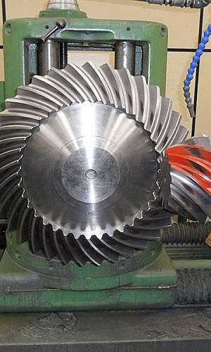 Engrenagem cônica Engrenagem cônica