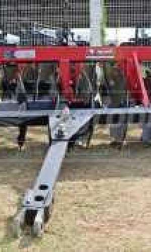 Grade aradora Grade aradora